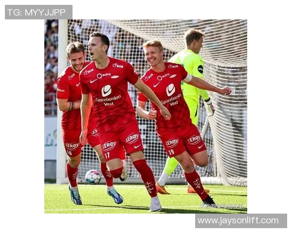 欧联杯与欧冠杯的区别及赛事竞争力对比分析