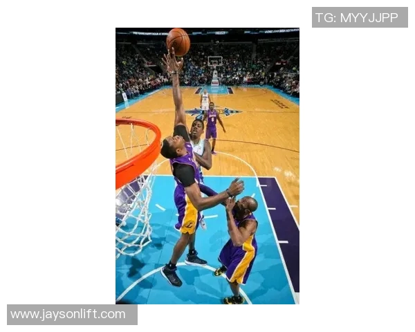 火箭队与黄蜂队精彩对决录像回顾3月12日比赛亮点与分析