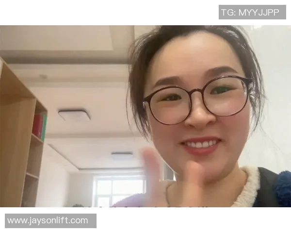 卖足球明星签名的女网红背后的故事与她的创业之路